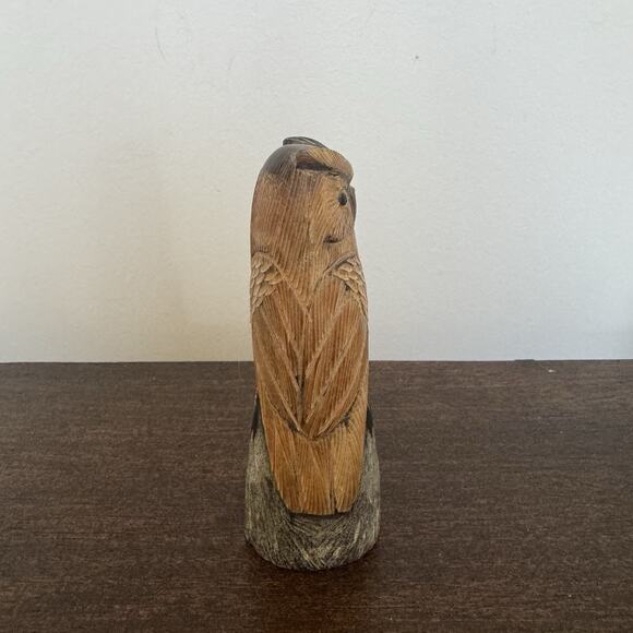 Hand Carved Owl Water Buffalo Horn Bird Figurine Acquired in Italy Gufo Artisan - Picture 4 of 13